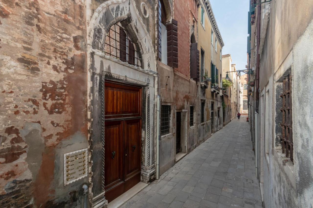 Palazzo Dolfin - Piazza San Marco Lovely Apartment Venedig Exterior foto